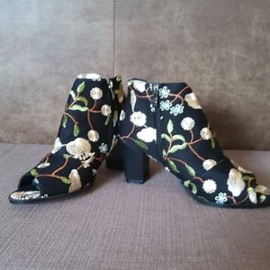 Donated Avanti Margo Booties